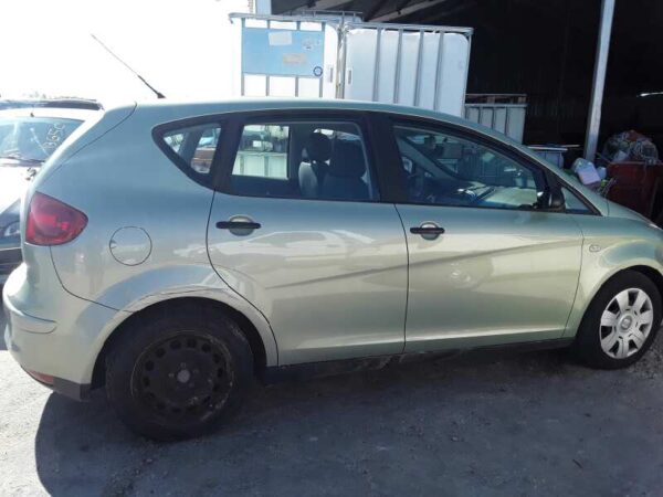 PILOTO TRASERO DERECHO SEAT ALTEA - Imagen 4