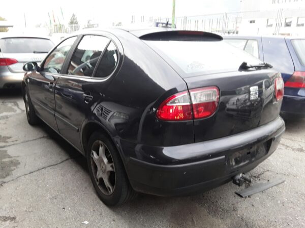 PILOTO TRASERO DERECHO SEAT LEON - Imagen 3