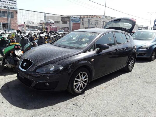 CAJA RELES / FUSIBLES SEAT LEON - Imagen 2