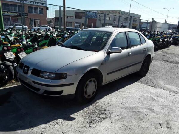 PILOTO TRASERO IZQUIERDO SEAT TOLEDO - Imagen 2