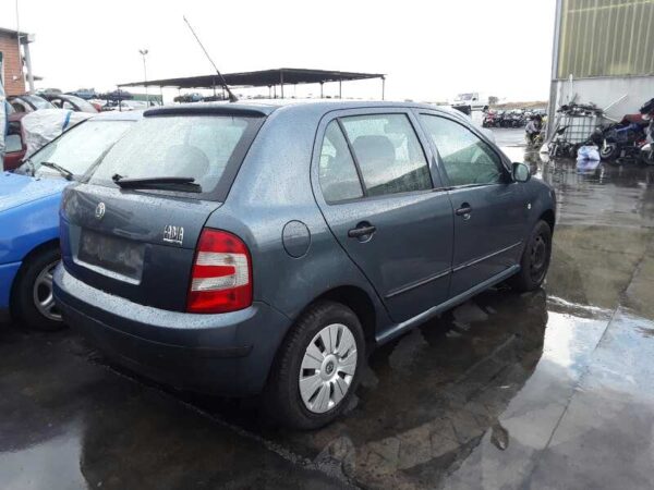 FARO IZQUIERDO SKODA FABIA - Imagen 3