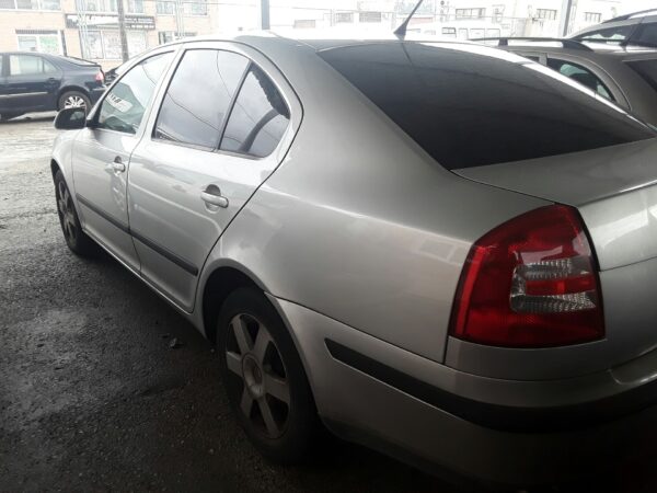 CENTRALITA MOTOR UCE SKODA OCTAVIA BERLINA - Imagen 4