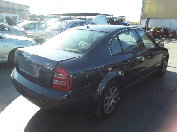 PILOTO TRASERO DERECHO SKODA SUPERB - Imagen 5