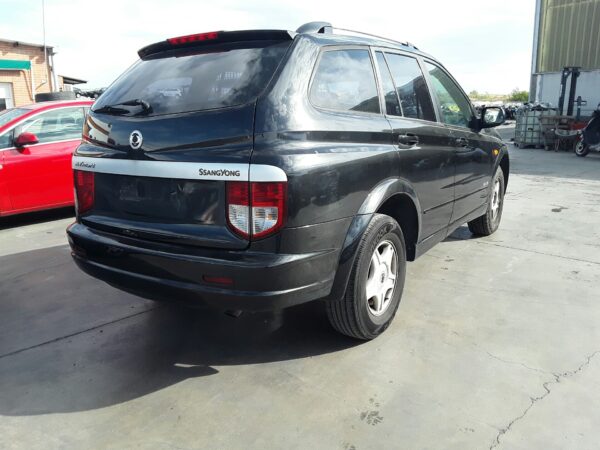 ALETA DELANTERA IZQUIERDA SSANGYONG KYRON - Imagen 3