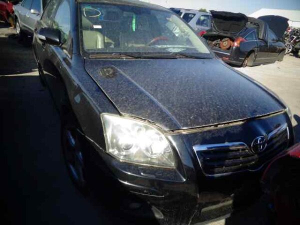 BOMBA DIRECCION TOYOTA AVENSIS BERLINA - Imagen 2