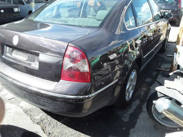 CERRADURA PUERTA DELANTERA DERECHA VOLKSWAGEN PASSAT BERLINA - Imagen 4