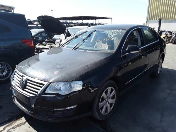 CONDENSADOR / RADIADOR  AIRE ACONDICIONADO VOLKSWAGEN PASSAT BERLINA - Imagen 3
