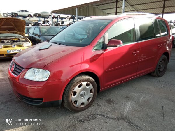 TRANSMISION DELANTERA DERECHA VOLKSWAGEN TOURAN