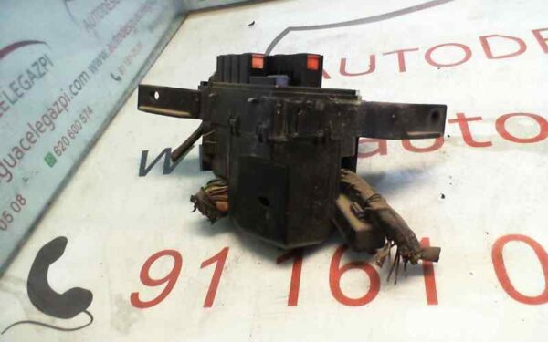 CAJA RELES / FUSIBLES SUZUKI SWIFT BERLINA (RS/MZ)