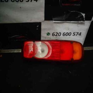 PILOTO TRASERO DERECHO NISSAN CABSTAR