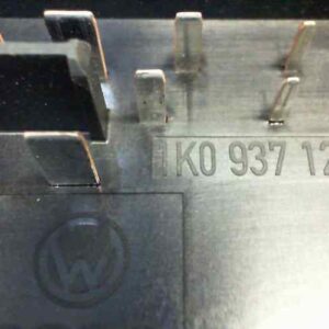 CAJA RELES / FUSIBLES SKODA OCTAVIA BERLINA (1Z3)