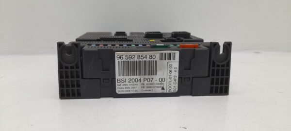 CAJA RELES / FUSIBLES CITROEN C3