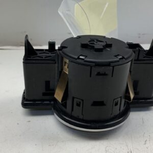 MANDO LUCES INFINITI Q30