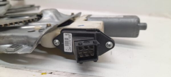 ELEVALUNAS DELANTERO DERECHO TOYOTA COROLLA (E12)