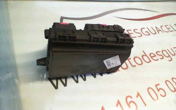 CAJA RELES / FUSIBLES OPEL ASTRA H GTC