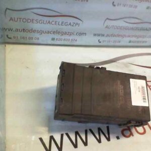 CAJA RELES / FUSIBLES CHRYSLER