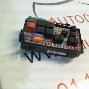 CAJA RELES / FUSIBLES OPEL CORSA D