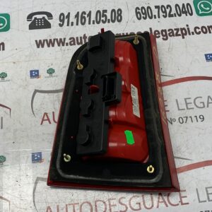 PILOTO TRASERO DERECHO SKODA OCTAVIA BERLINA (1U2)