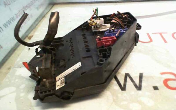 CAJA RELES / FUSIBLES MG ROVER ROVER 25 (RF)