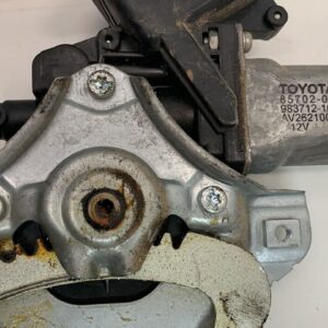 ELEVALUNAS DELANTERO DERECHO TOYOTA YARIS (KSP9/SCP9/NLP9)