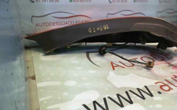 PILOTO TRASERO DERECHO NISSAN ALMERA TINO (V10M)