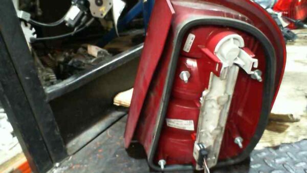PILOTO TRASERO IZQUIERDO SKODA FABIA (6Y2/6Y3)