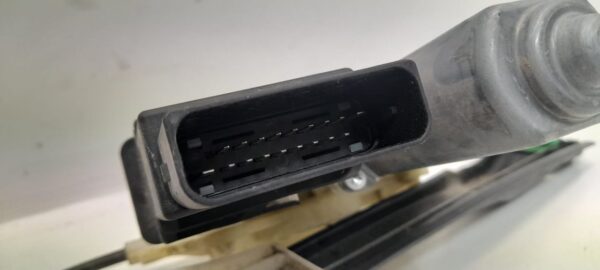 ELEVALUNAS TRASERO DERECHO VOLKSWAGEN JETTA V (1K2)