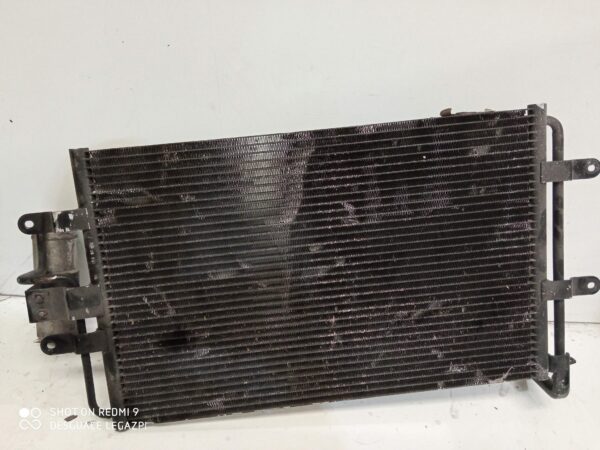 CONDENSADOR / RADIADOR  AIRE ACONDICIONADO VOLKSWAGEN GOLF IV BERLINA