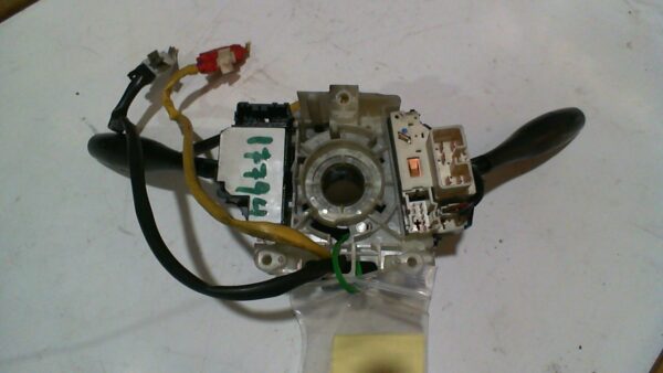 MANDO MULTIFUNCION MITSUBISHI GALANT BERLINA (EA0)