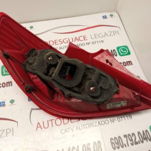 PILOTO TRASERO DERECHO OPEL CORSA D