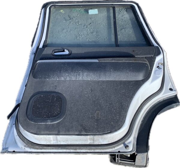 PUERTA TRASERA DERECHA NISSAN PATROL GR