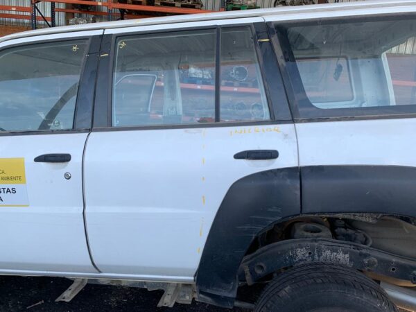 PUERTA TRASERA IZQUIERDA NISSAN PATROL GR