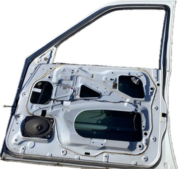 PUERTA DELANTERA DERECHA NISSAN TERRANO II (R20)