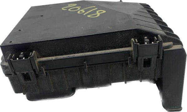 CAJA RELES / FUSIBLES VOLKSWAGEN GOLF V BERLINA
