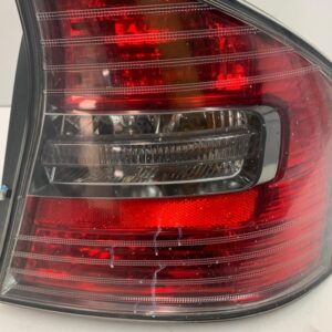 PILOTO TRASERO DERECHO SUBARU LEGACY BERLINA (B13/BL)