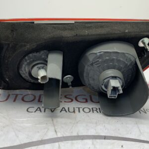 PILOTO TRASERO DERECHO INTERIOR HONDA ACCORD BERLINA (CU)