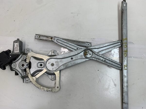 ELEVALUNAS DELANTERO IZQUIERDO TOYOTA VERSO (AUR2/ZGR2)