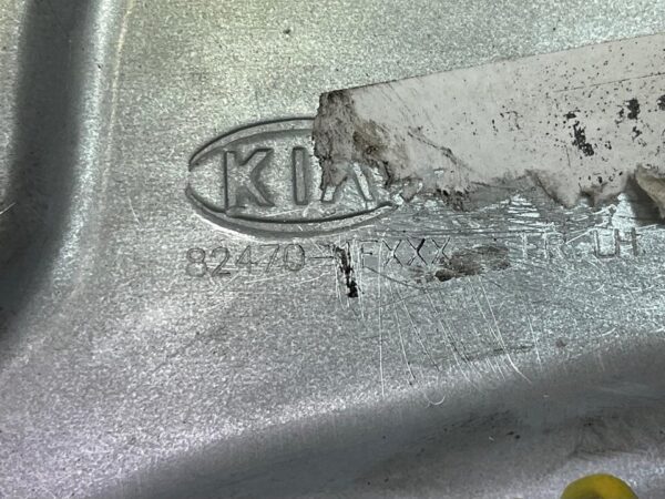 ELEVALUNAS DELANTERO IZQUIERDO KIA SPORTAGE (KM)