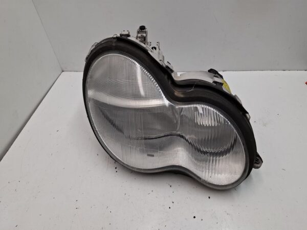 FARO DERECHO MERCEDES-BENZ CLASE C (BM 203) BERLINA