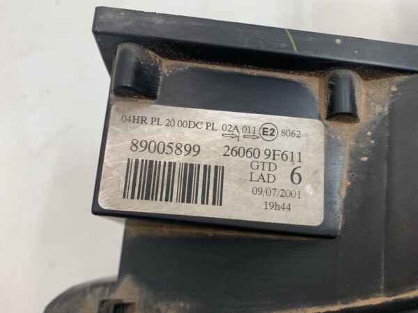 FARO DERECHO NISSAN PRIMERA TRAV.
