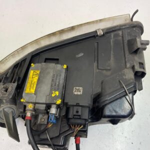 FARO DERECHO AUDI A6 BERLINA