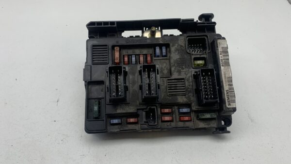 CAJA RELES / FUSIBLES PEUGEOT 206 SW