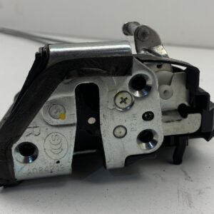 CERRADURA PUERTA DELANTERA DERECHA TOYOTA VERSO