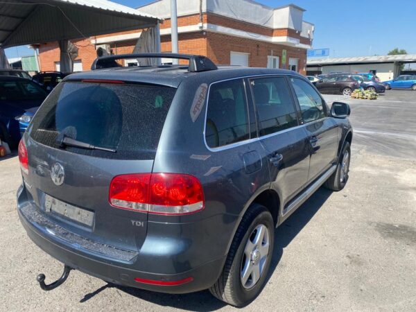 PARAGOLPES TRASERO VOLKSWAGEN TOUAREG