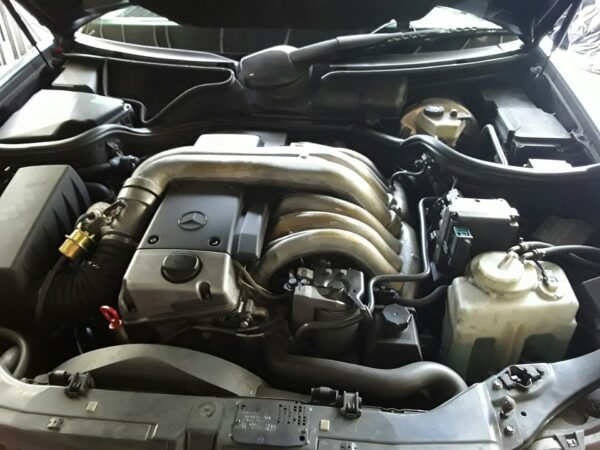 COMPRESOR AIRE ACONDICIONADO MERCEDES CLASE E  BERLINA DIESEL