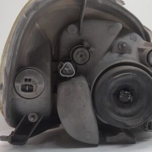 FARO IZQUIERDO TOYOTA YARIS (NCP1/NLP1/SCP1)