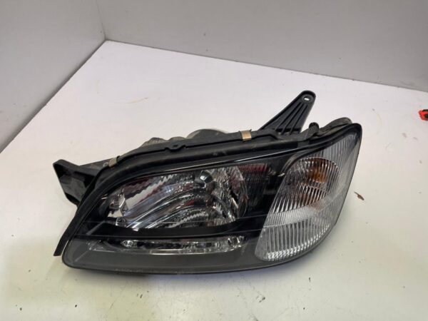 FARO IZQUIERDO SUBARU LEGACY BERL./ FAMILIAR (B12/BE/BH)