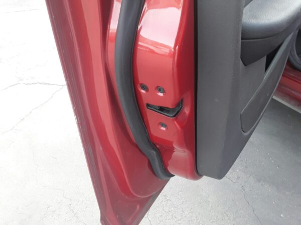 CERRADURA PUERTA DELANTERA IZQUIERDA  FORD FOCUS BERLINA