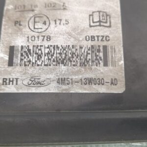 FARO IZQUIERDO FORD FOCUS BERLINA