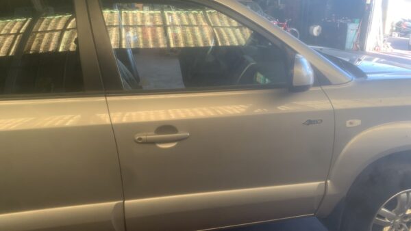 PUERTA DELANTERA DERECHA HYUNDAI TUCSON